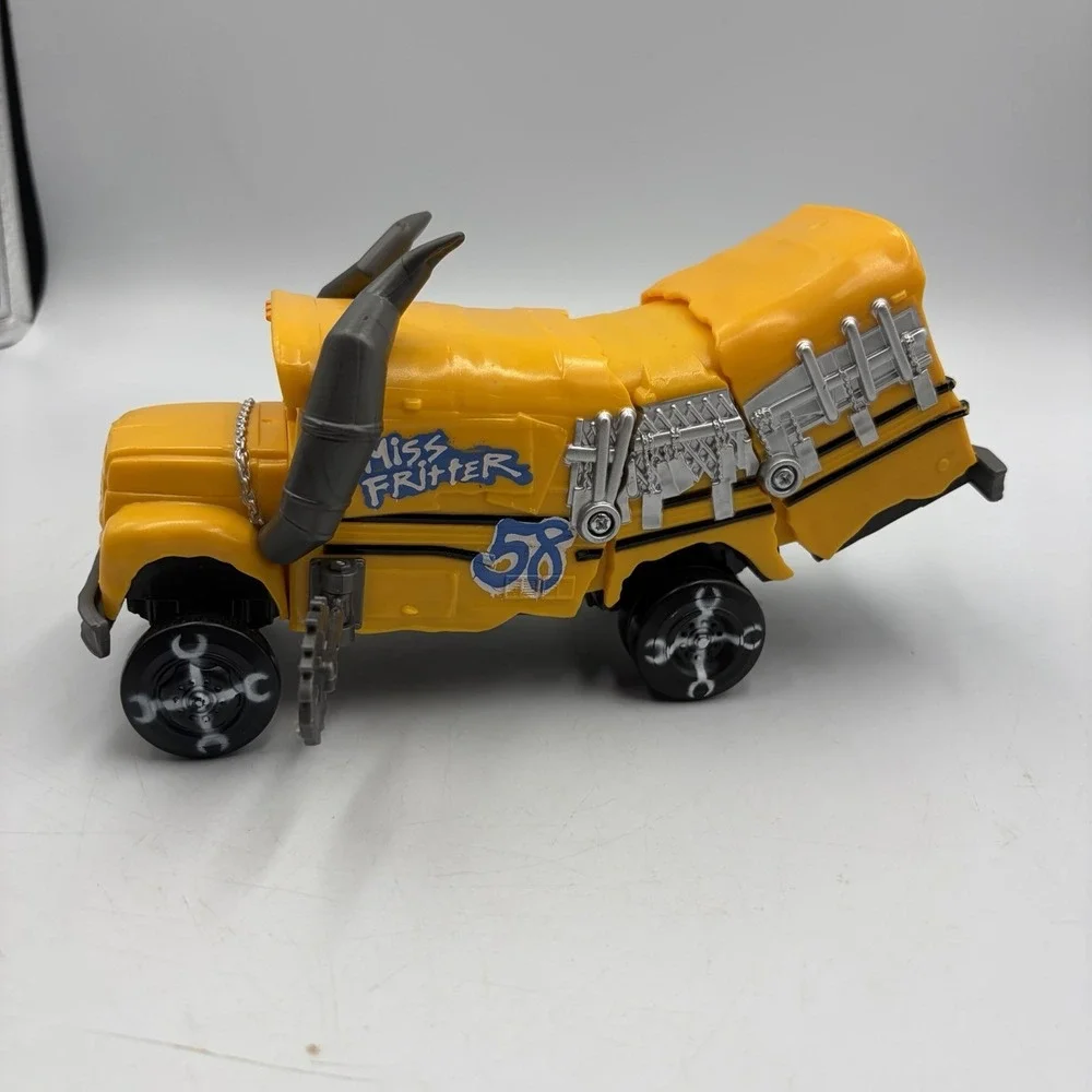Disney Pixar Cars 3 Crunch & Crash Miss Fritter Yellow Bus 2017 Mattel GUC